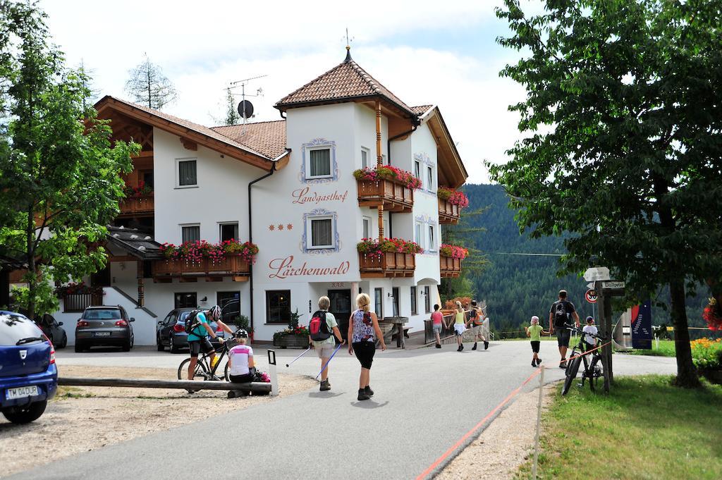 Hotel Landgasthof Laerchenwald Коллепьетра Экстерьер фото