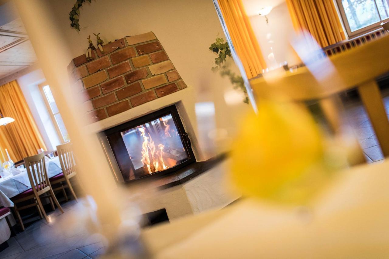 Hotel Landgasthof Laerchenwald Коллепьетра Экстерьер фото